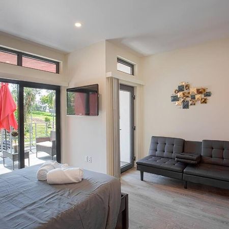Cute Studio With Large Balcony And Great Park View San Diego Exterior foto